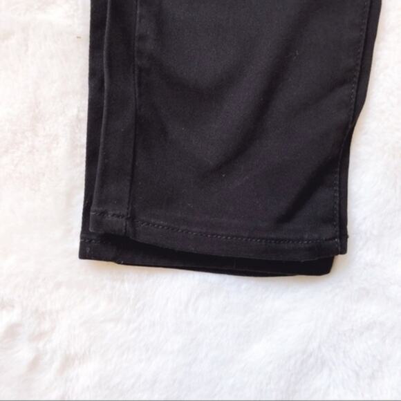 Levi’s Perfectly Slimming Pull-On Black Leggings - Picture 4 of 7